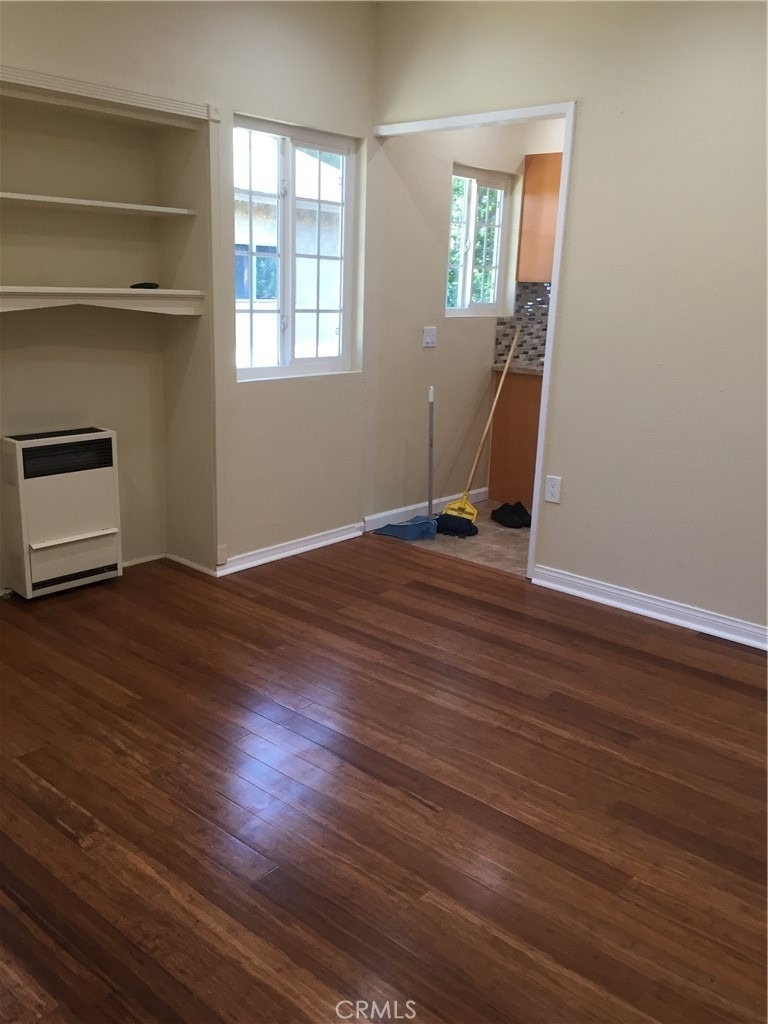 1348 E 23rd Street - Photo 5