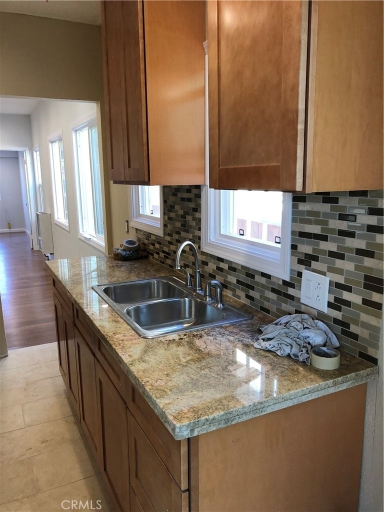 1348 E 23rd Street - Photo 3