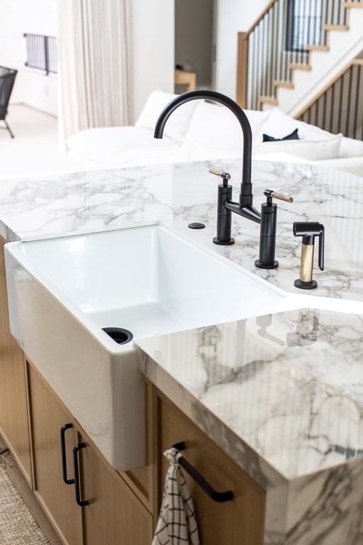506 Goldenrod - Photo 9