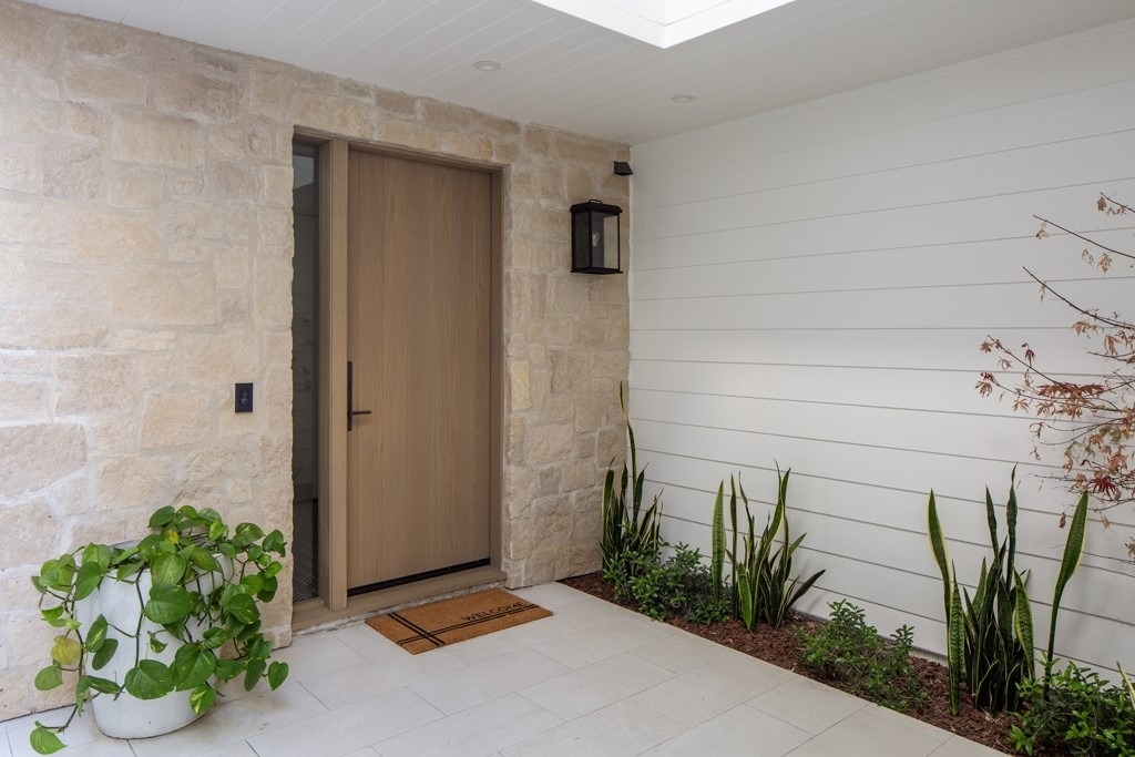506 Goldenrod - Photo 1