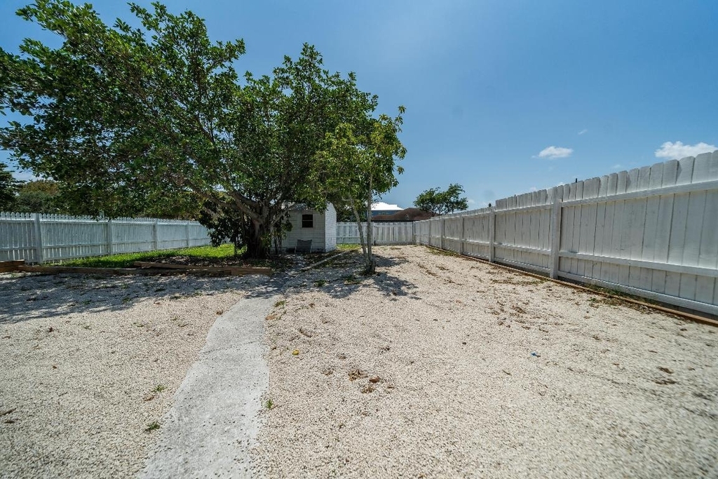 602 Nw 1st Street - Photo 24