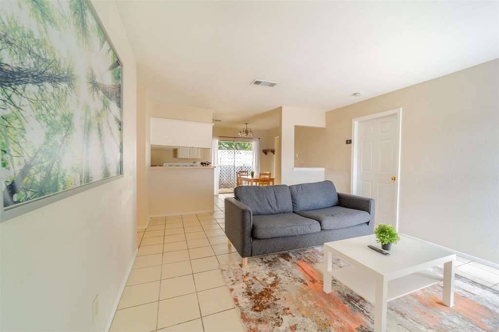 1738 Rutland Dr - Photo 21