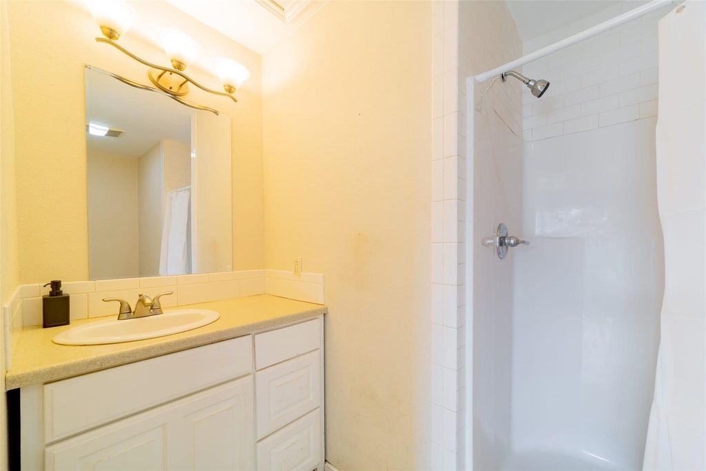 1738 Rutland Dr - Photo 28