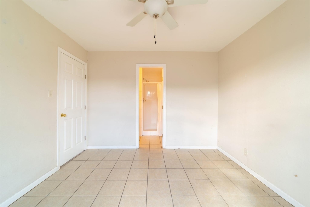 1738 Rutland Dr - Photo 9