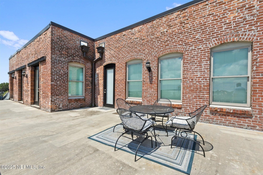 105 N 2nd Street - Photo 10