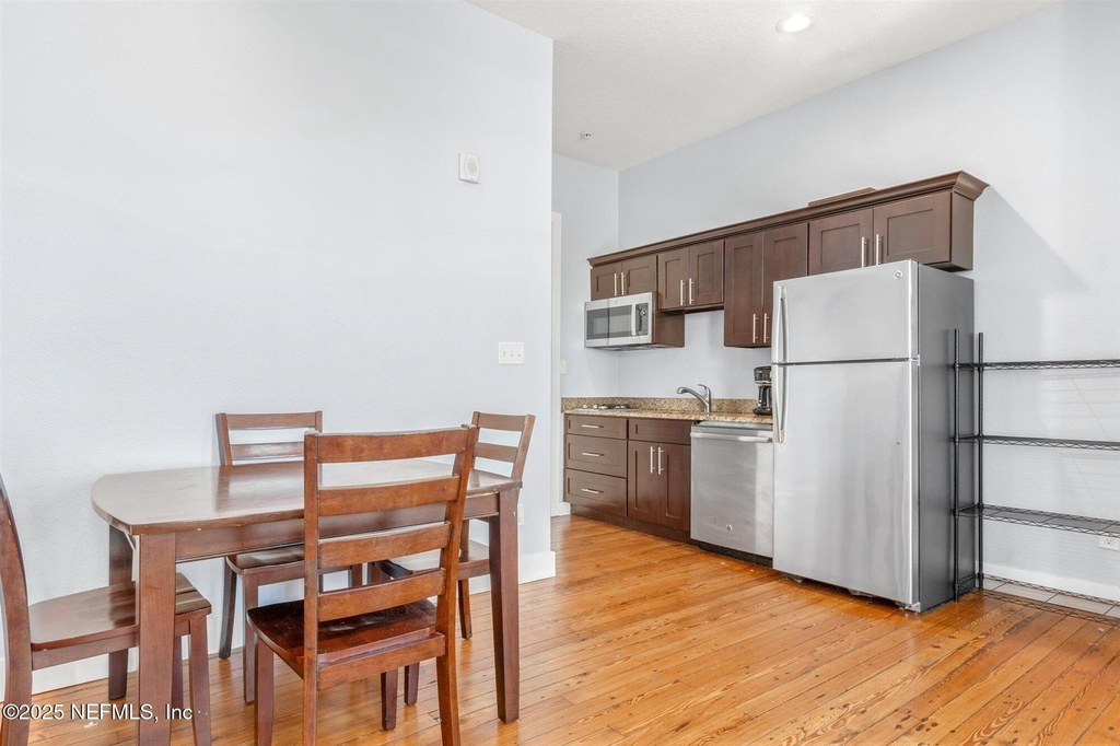 105 N 2nd Street - Photo 21