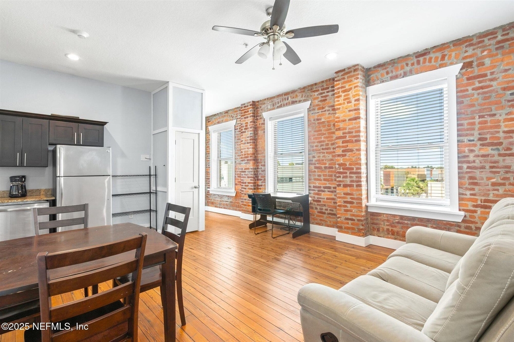 105 N 2nd Street - Photo 17