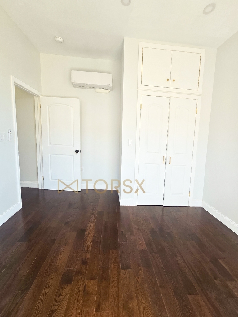 1 Kingston Avenue - Photo 18
