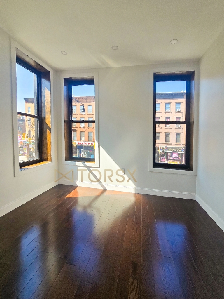 1 Kingston Avenue - Photo 17