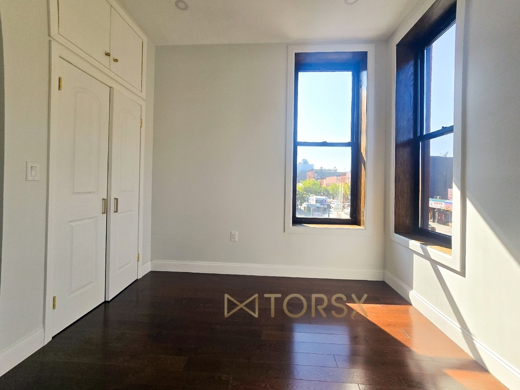 1 Kingston Avenue - Photo 15