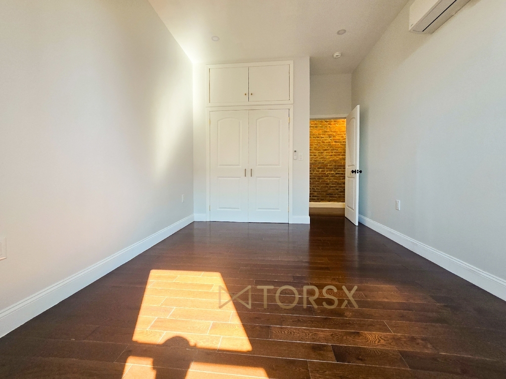 1 Kingston Avenue - Photo 9