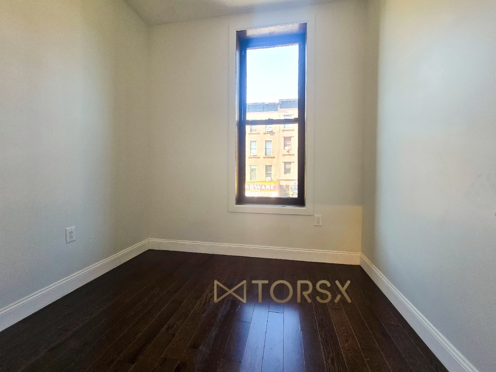 1 Kingston Avenue - Photo 11