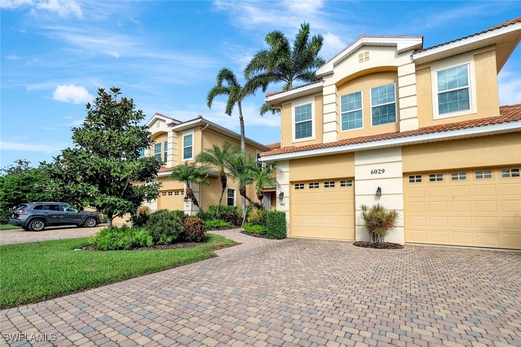 6029 Trophy Drive - Photo 1