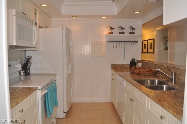 555 Park Shore Drive - Photo 6