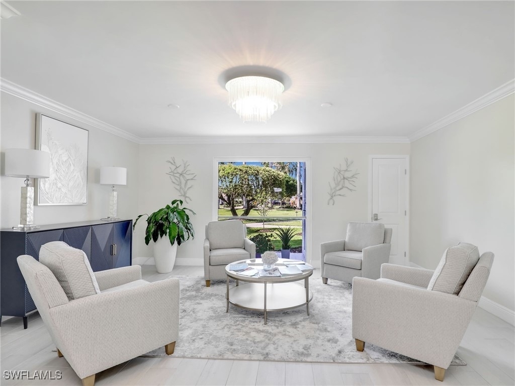 555 Park Shore Drive - Photo 4