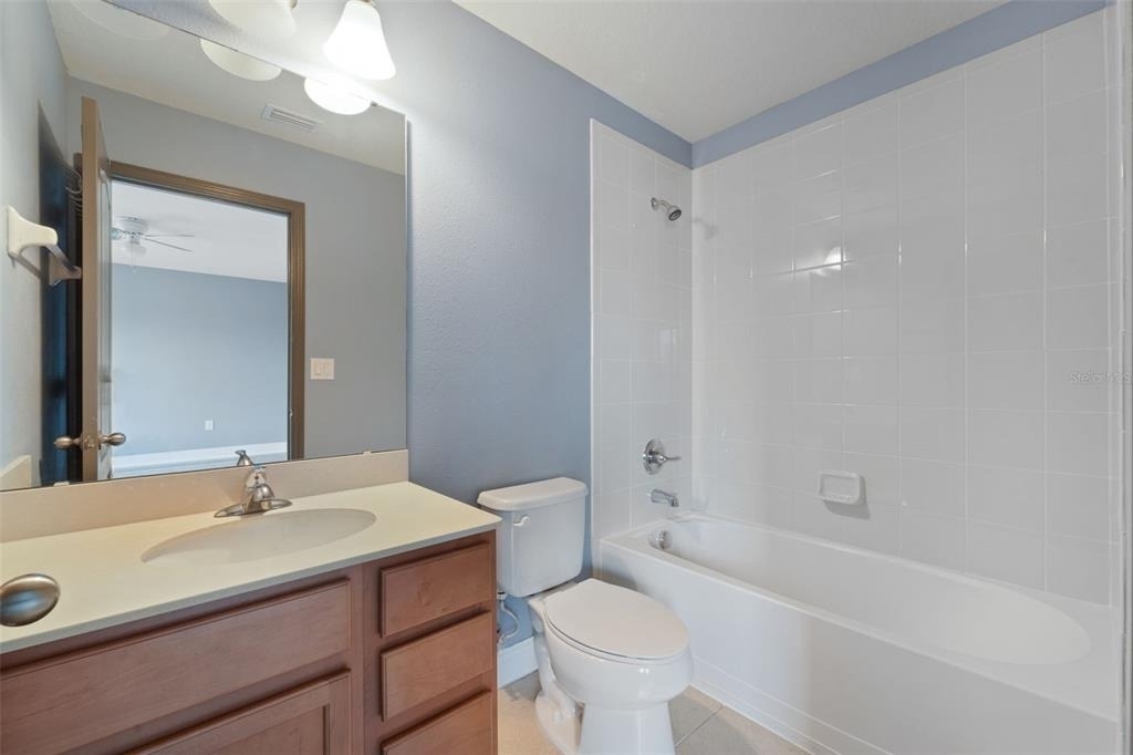 11006 Tahiti Isle Lane - Photo 24