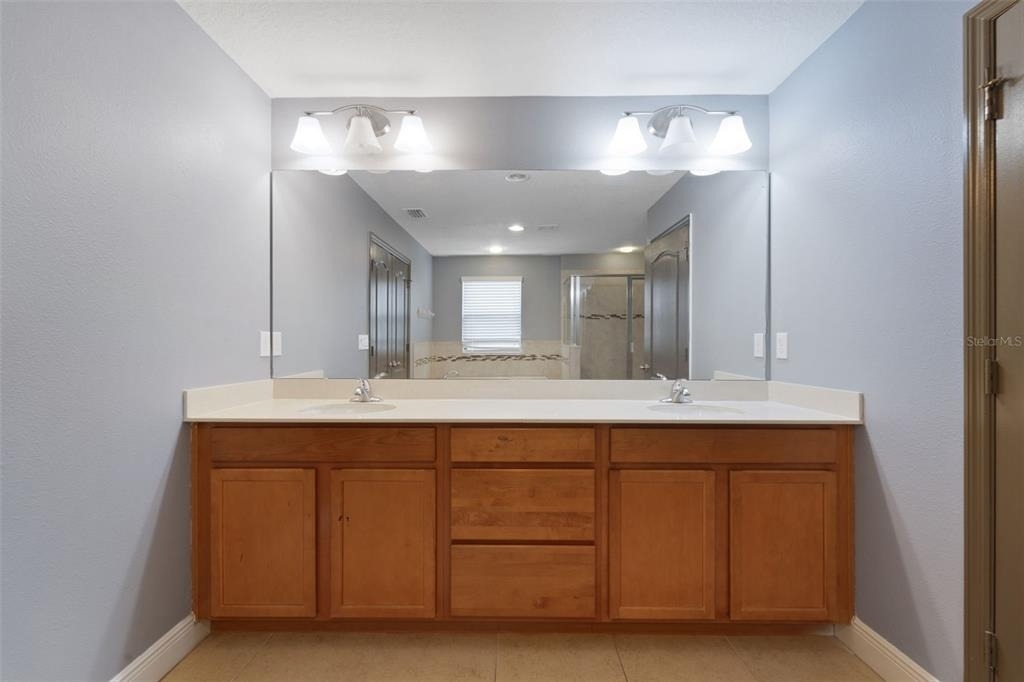 11006 Tahiti Isle Lane - Photo 32