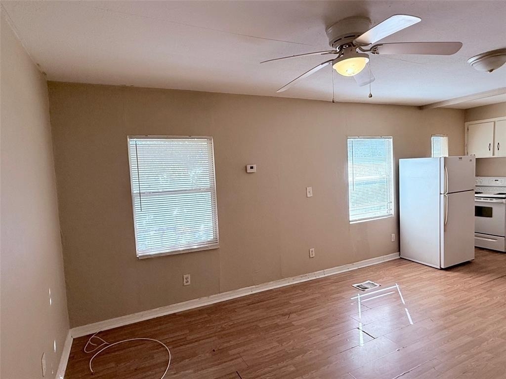 986 22nd Avenue S - Photo 2