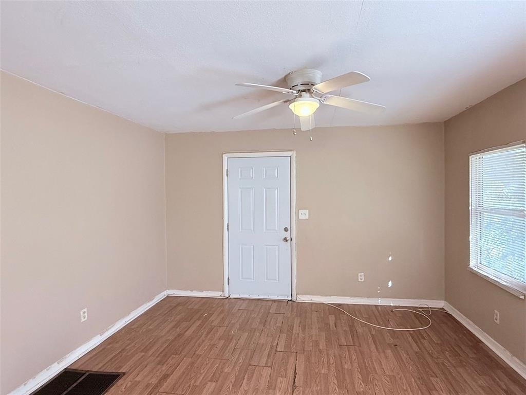 986 22nd Avenue S - Photo 3