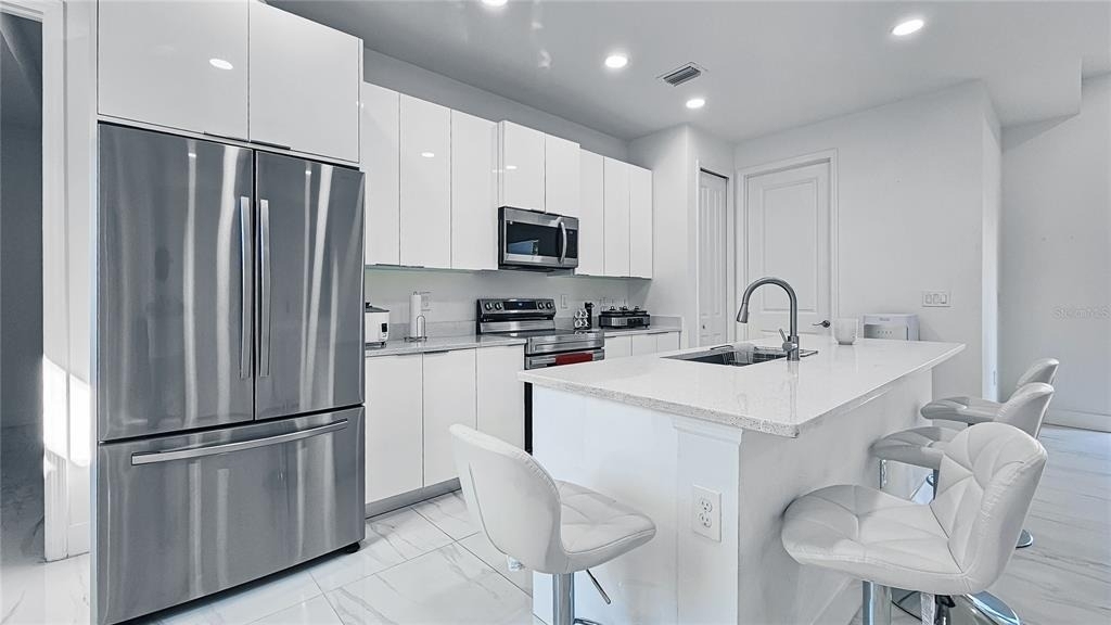 1503 W 17th Street - Photo 0
