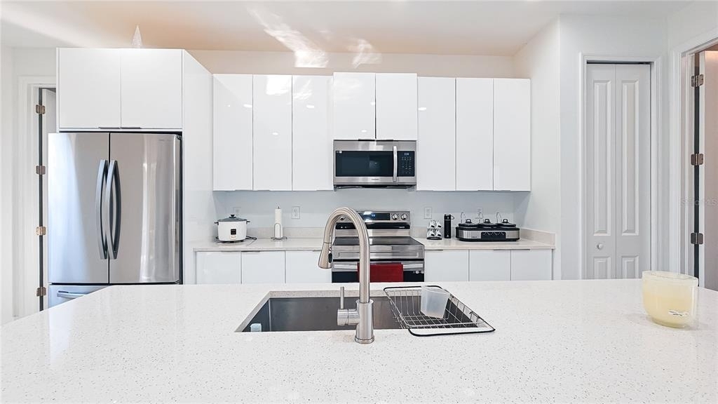 1503 W 17th Street - Photo 11