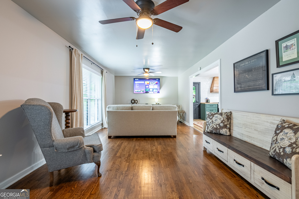 236 Pioneer Trail - Photo 4