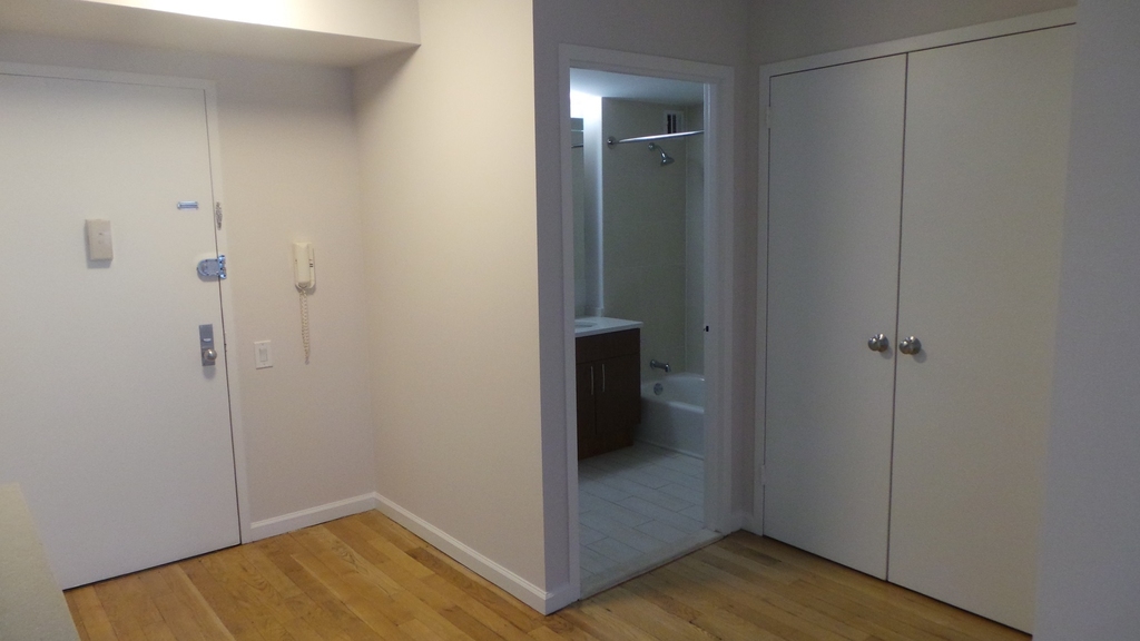 120 West 21st Street - Photo 6