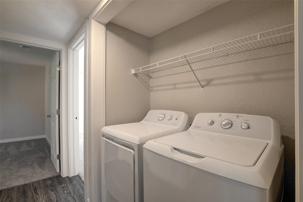 8787 Hammerly Blvd - Photo 7