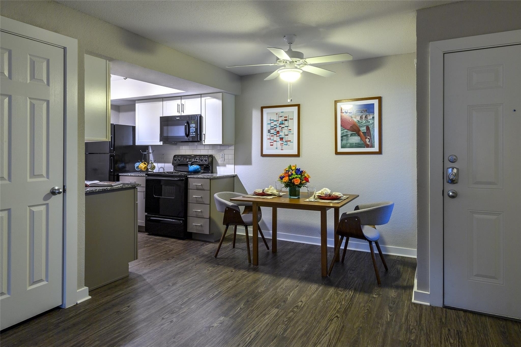 8787 Hammerly Blvd - Photo 1
