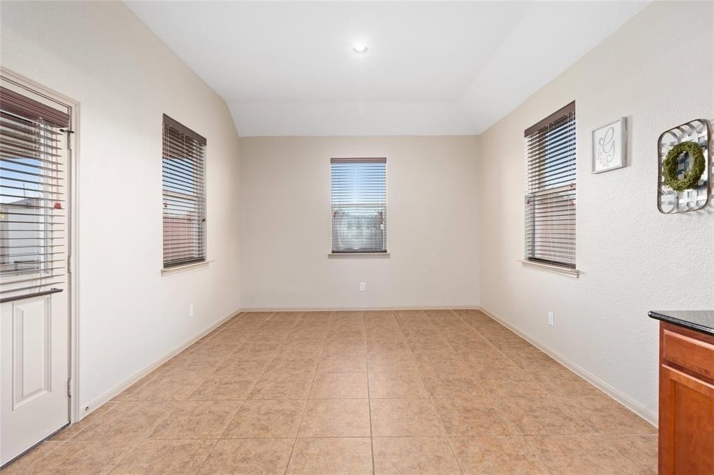 2886 Aurelia Lane - Photo 14