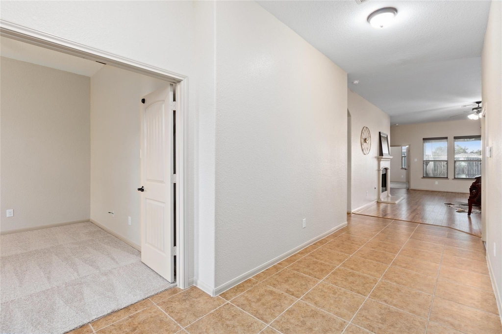 2886 Aurelia Lane - Photo 3