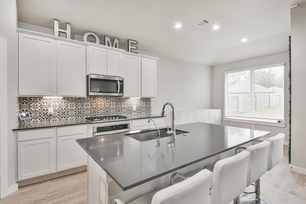 14226 Lake Lodge Drive - Photo 10