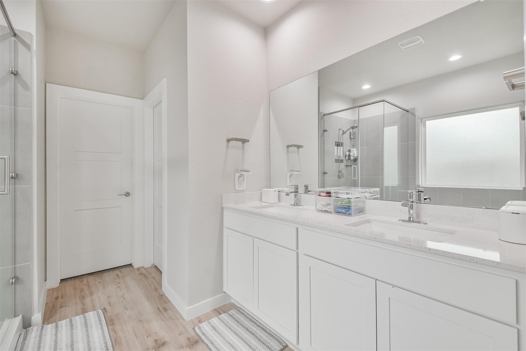 14226 Lake Lodge Drive - Photo 18