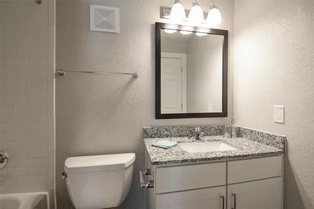 8787 Hammerly Blvd - Photo 2