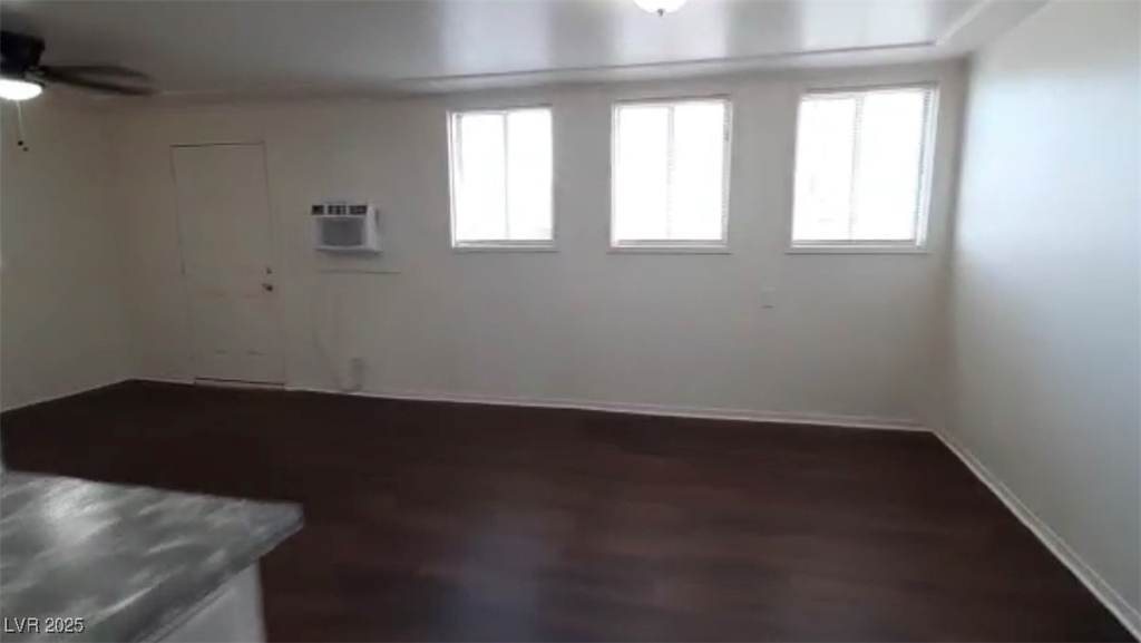 180 N Jones Street - Photo 3