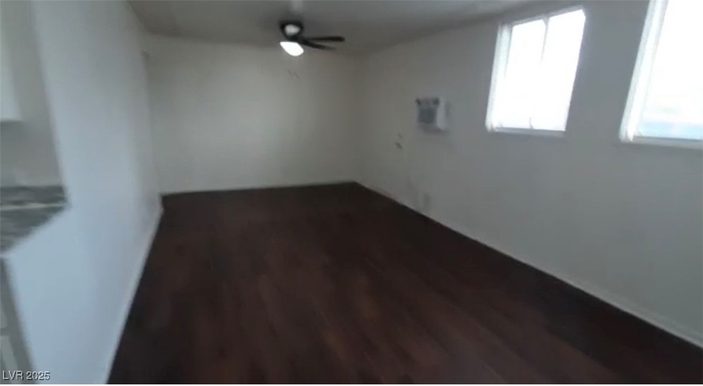 180 N Jones Street - Photo 4