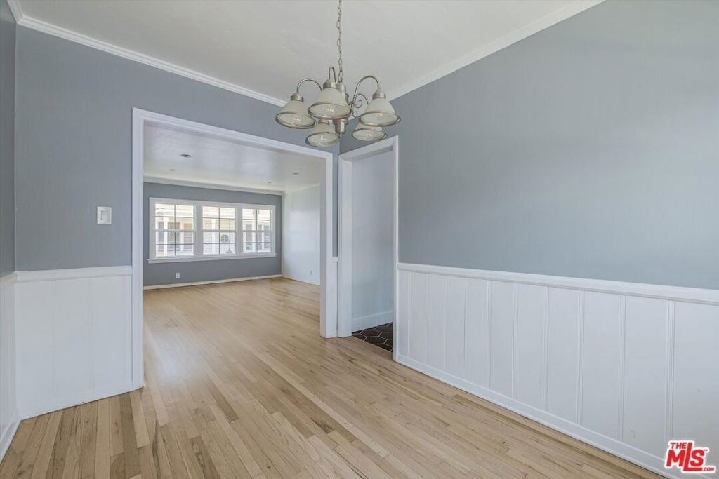 11683 Chandler Boulevard - Photo 5