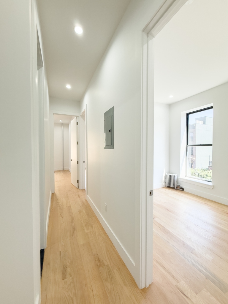 1047 Bedford Avenue - Photo 6