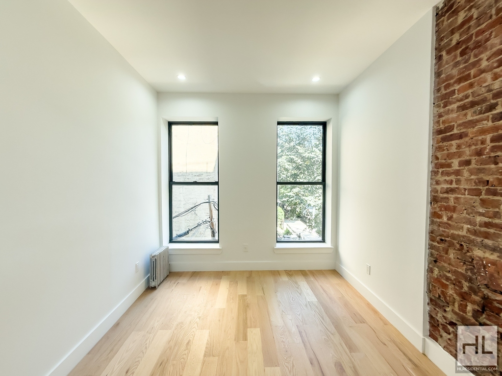 1047 Bedford Avenue - Photo 8