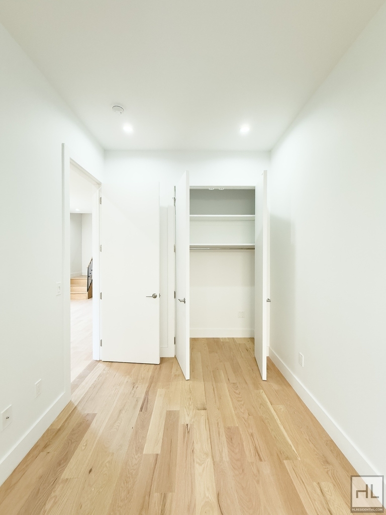 1047 Bedford Avenue - Photo 10