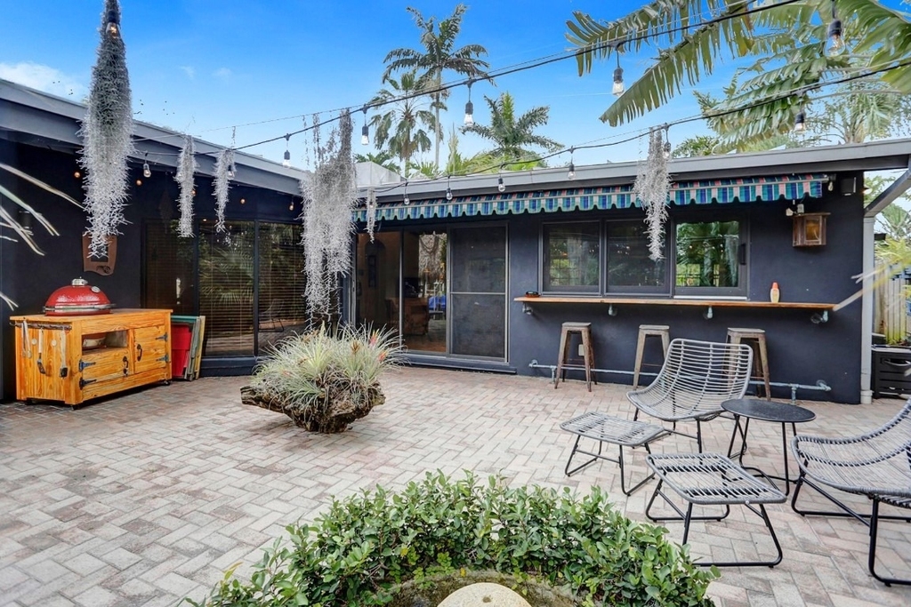 1613 Sw 5th Court - Photo 7