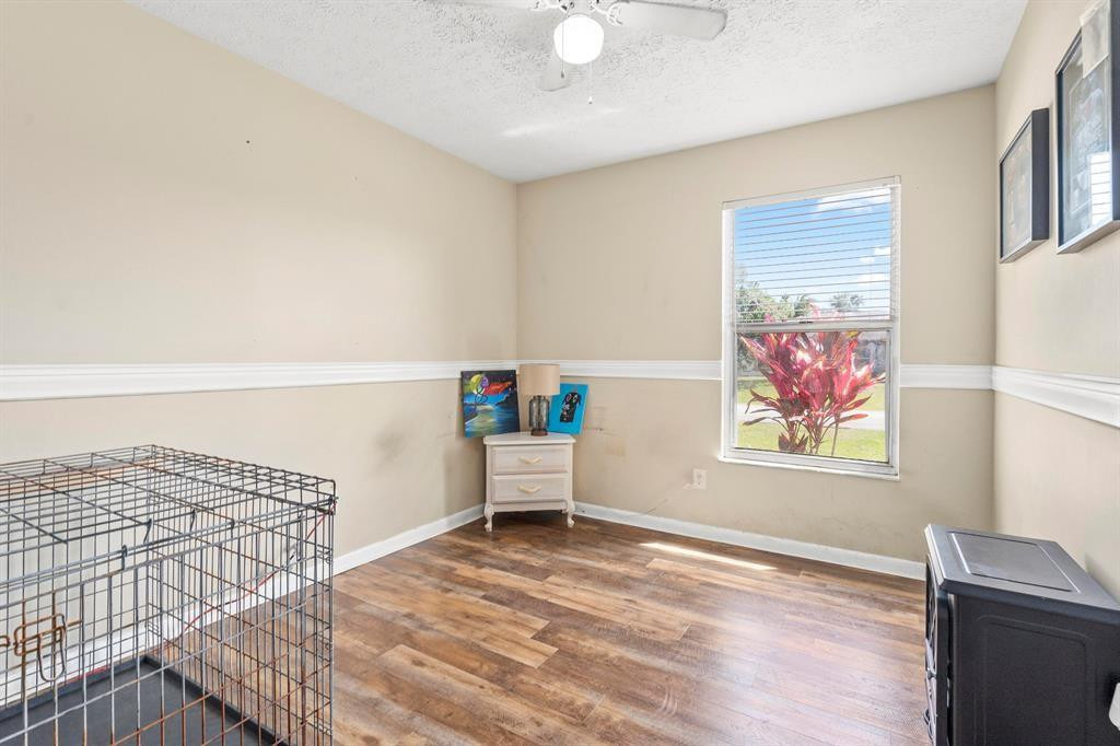 581 Nw Cornell Avenue - Photo 6
