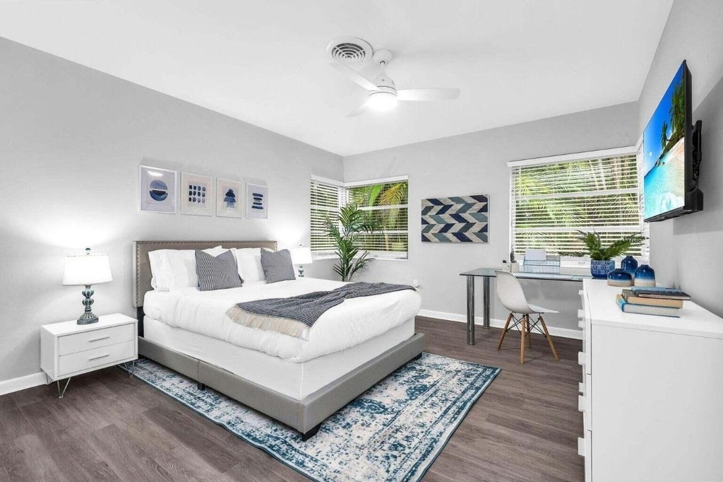 127 Miramar Way - Photo 18