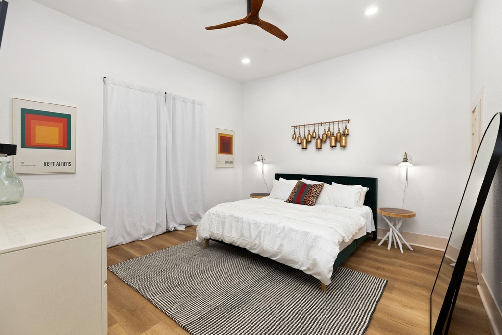 110 E Craig Pl - Photo 15