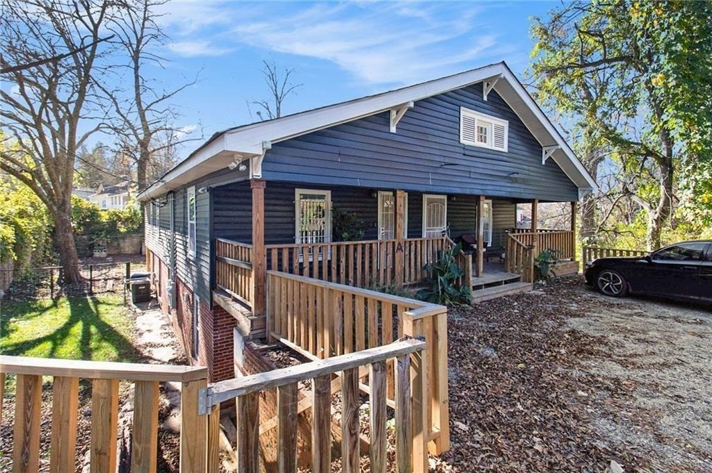 213 Claire Drive Se - Photo 16