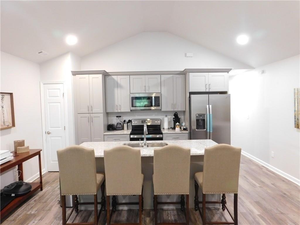 213 Claire Drive Se - Photo 3