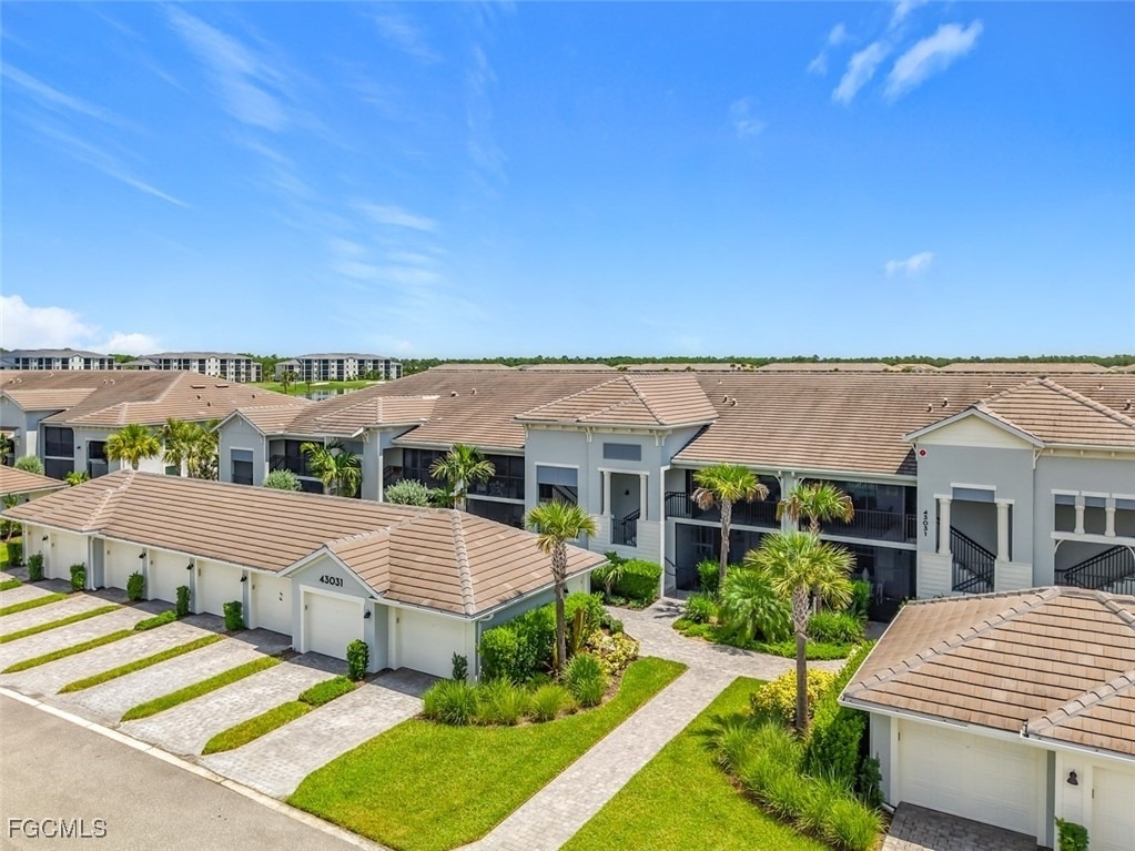 43031 Greenway Boulevard - Photo 2