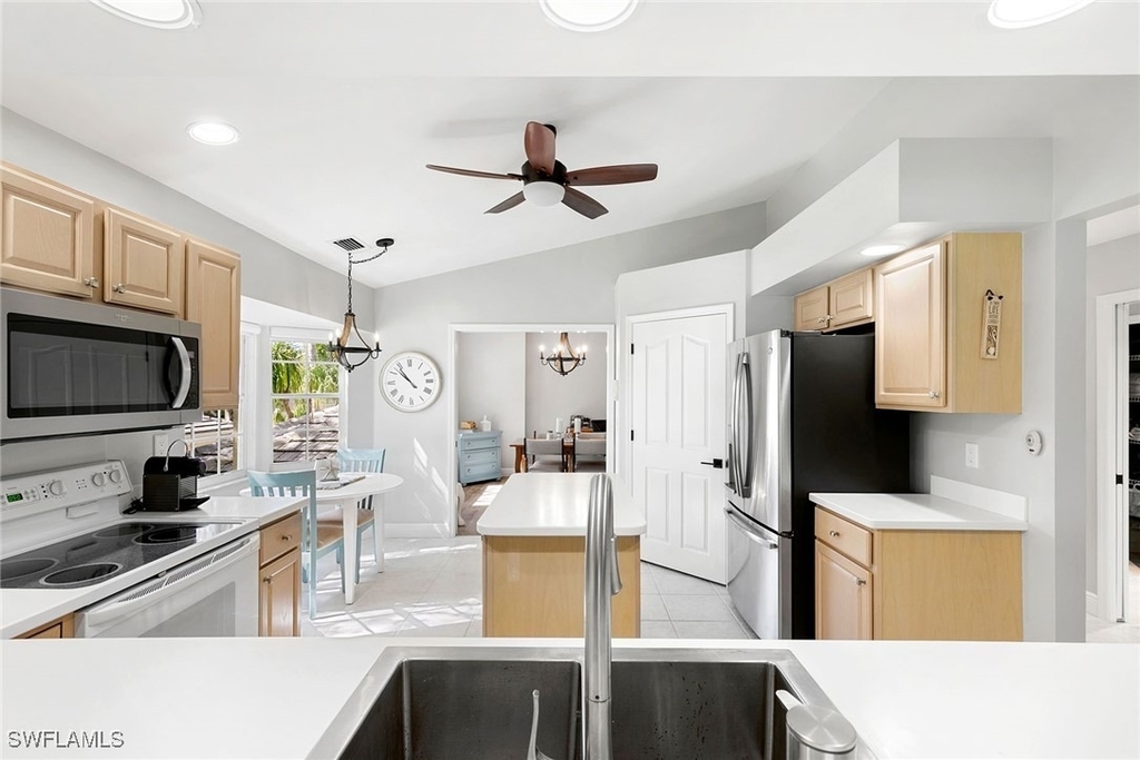 8320 Mystic Greens Way - Photo 16