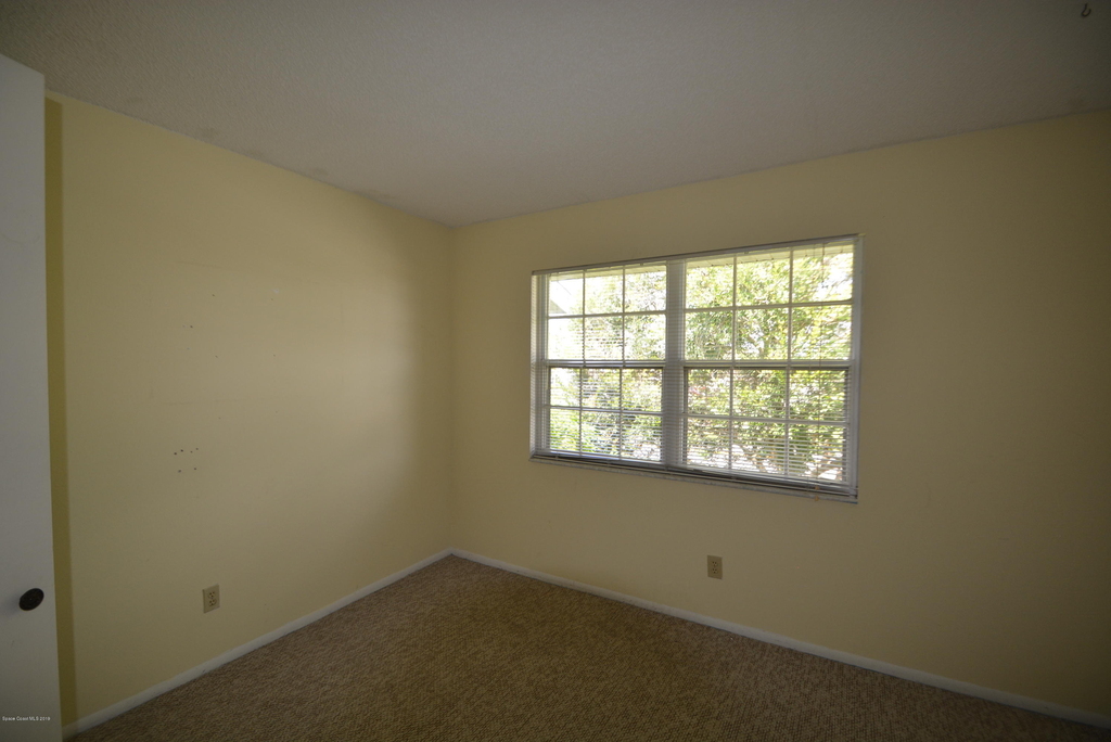 915 Sonesta Avenue Ne - Photo 8