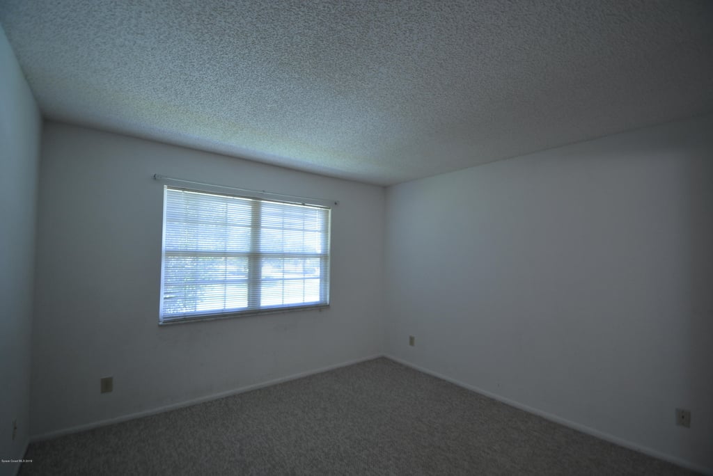 915 Sonesta Avenue Ne - Photo 5